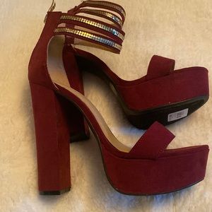 Chunky heels brand new